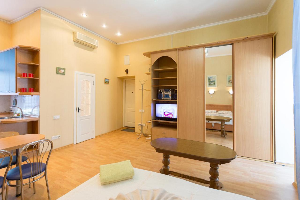 Central Area Apartments Kiev Exterior foto